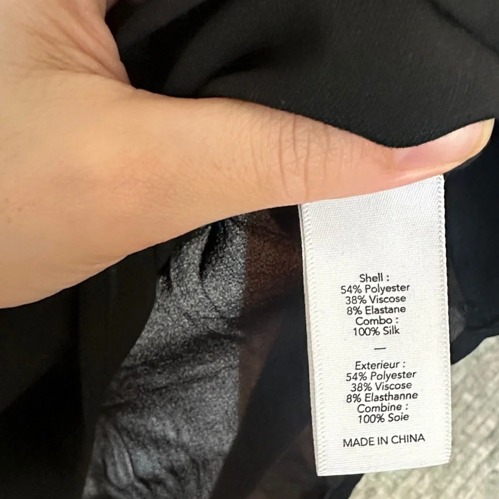 Elizabeth and James hi-low silk Black Short Sleeve Women's Top - Picture 6 of 6